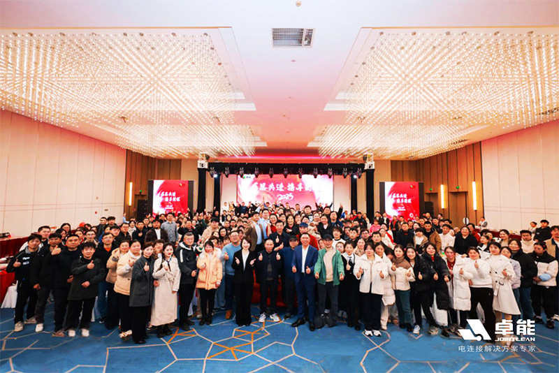 她們用溫柔與力量，聯(lián)接人生的無(wú)限可能